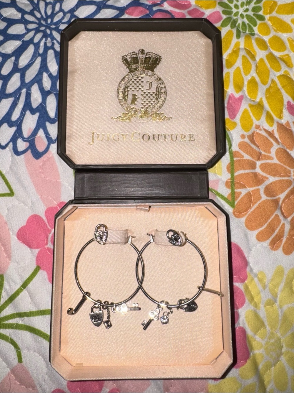 New juicy couture silver hoop and post earring set y2k vintage